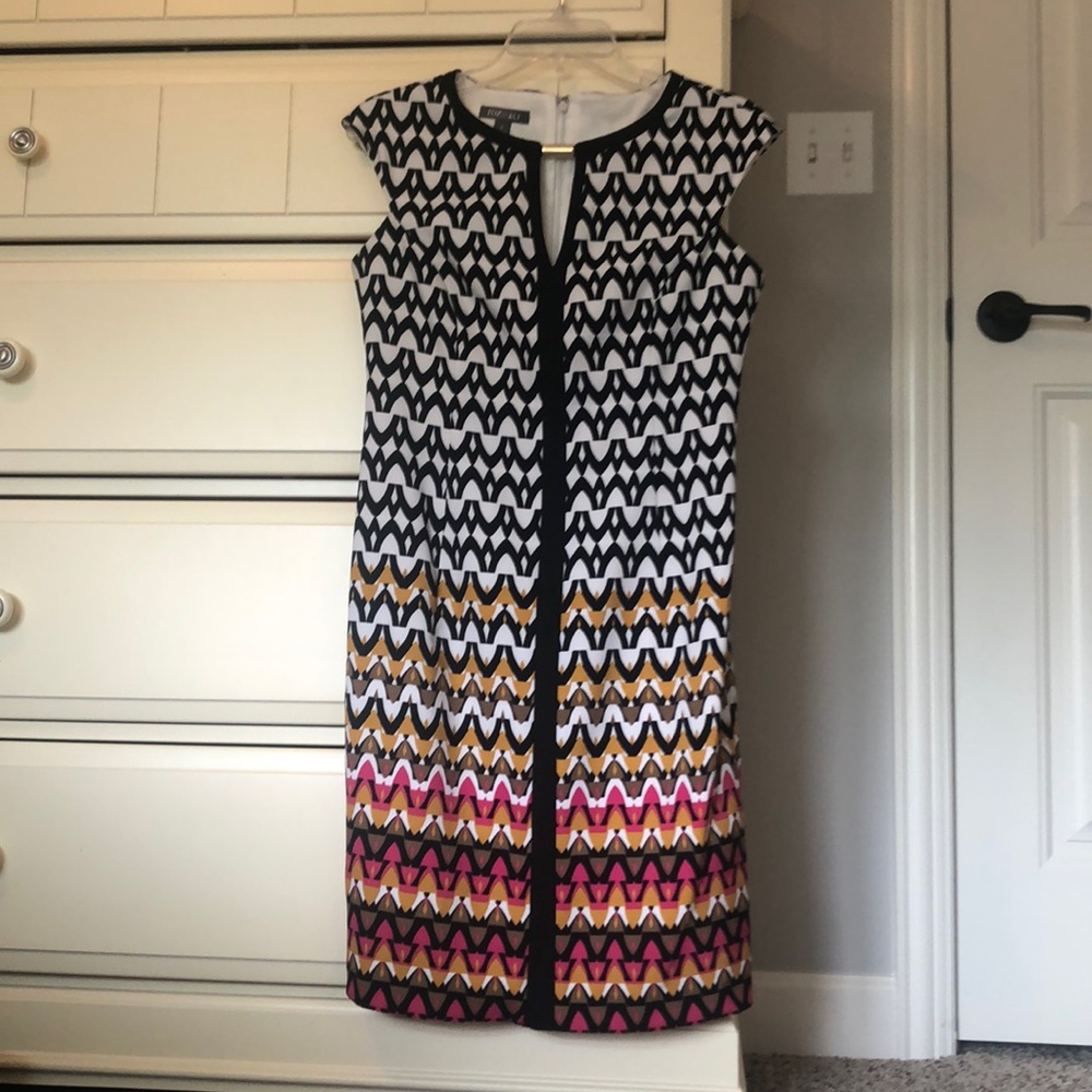 Roz & Ali Patterned Dress